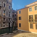 Dimora Cadorin Apartman